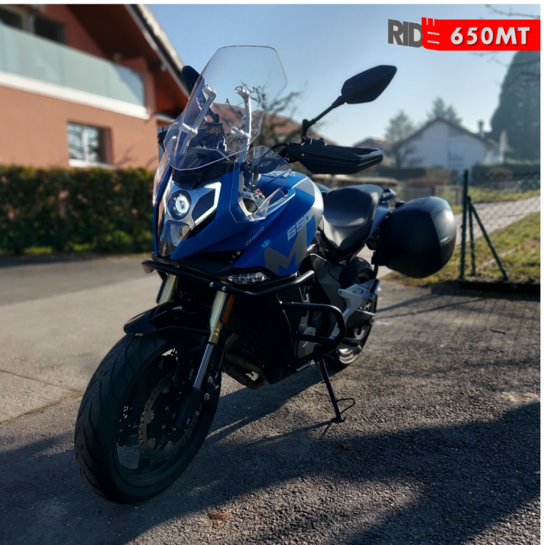 Moto CF moto MT650 A illimité location Moto permis Ride me Lausanne Chavornay Villeneuve Echallens Vaud Valais permis