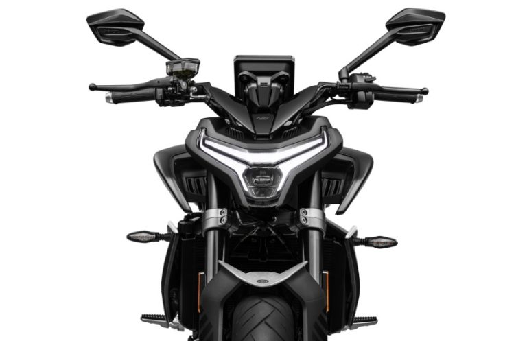 CFmoto 800NK ADVANCED Zircon Black ride me location lausanne crissier vaud suisse moto
